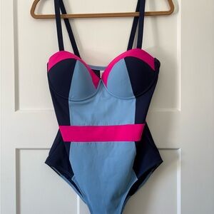 Boden Rhodes Swimsuit - Size 34DD - Great condition